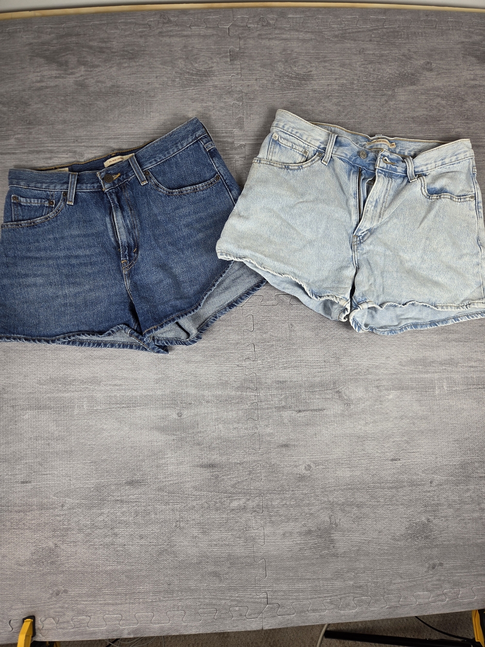 Levi’s 80s Mom Shorts Bundle Size 30 | 2 Pair Vintage Y2K High Rise Denim Shorts